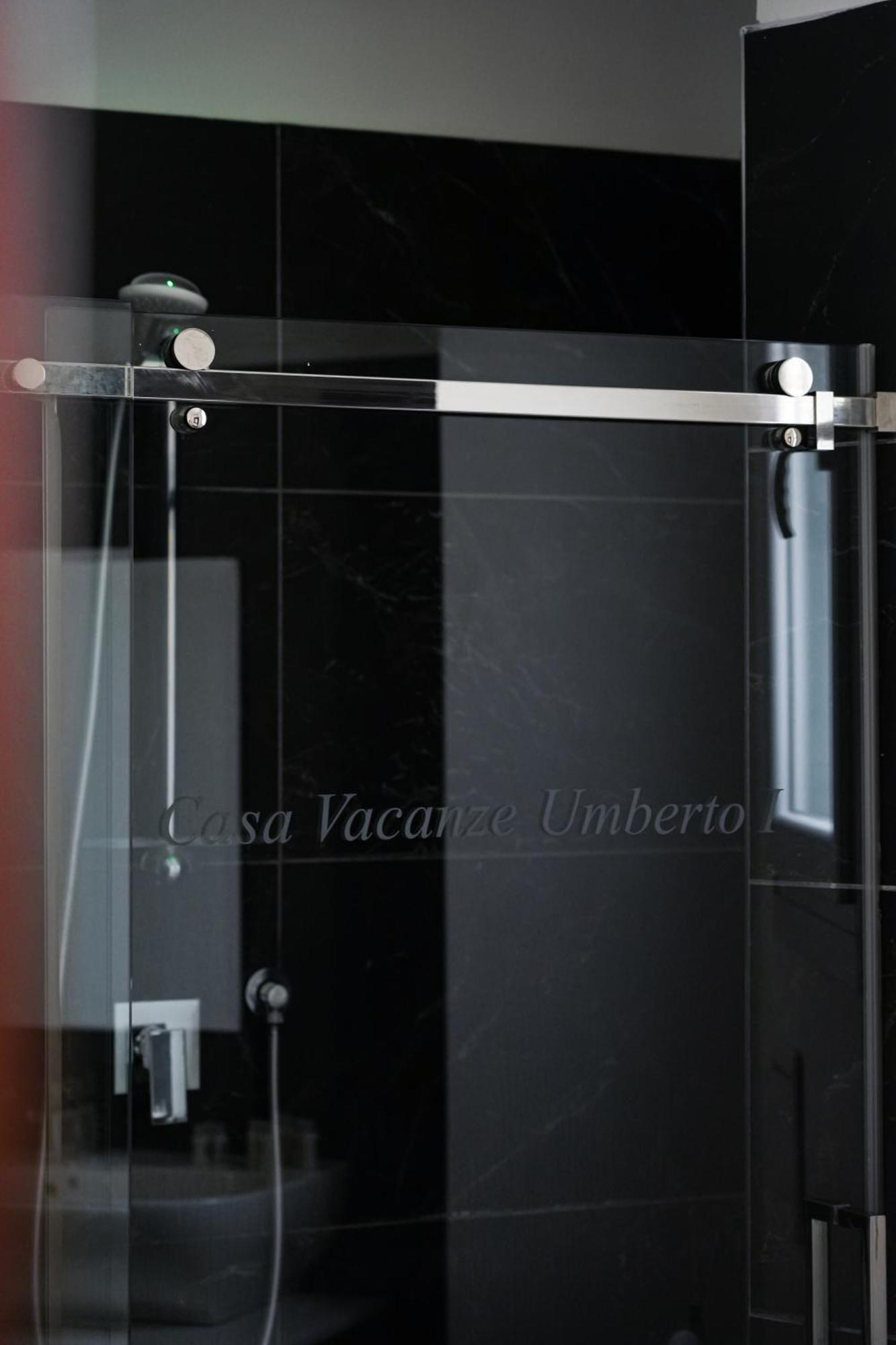 Апартаменти Casa Vacanze Umberto I Неаполь Екстер'єр фото